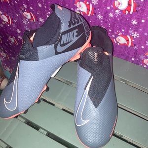 NIKE Phantom VSN PRO